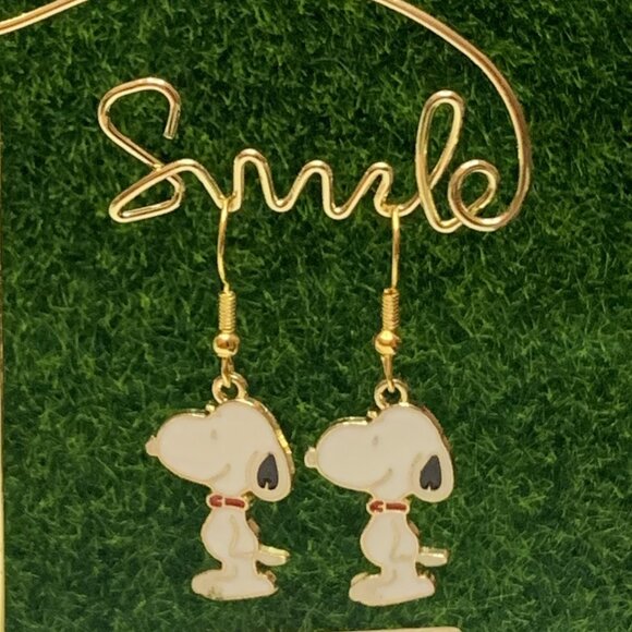 Snoopy Earring, Peanuts Earring, Snoopy Jewelry, Snoopy Charm, Gift Idea - Picture 4 of 5